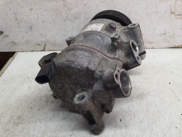 bontott VW GOLF VII Klímakompresszor