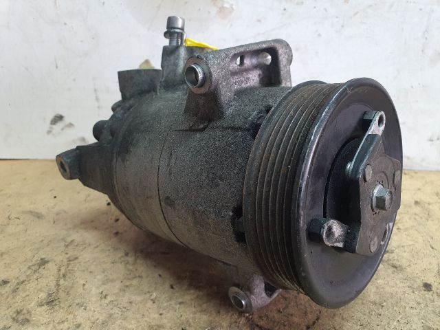 bontott VW GOLF VII Klímakompresszor