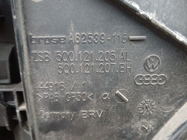 bontott VW GOLF VII Komplett Homlokfal (Részeivel)