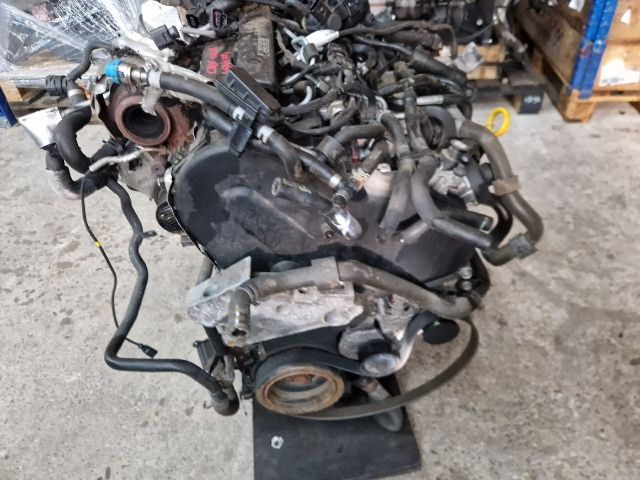 bontott VW GOLF VII Komplett Motor (Segédberendezésekkel)