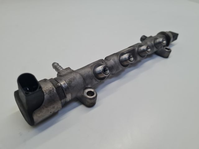 bontott VW GOLF VII Közösnyomócső