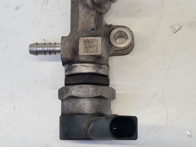 bontott VW GOLF VII Közösnyomócső