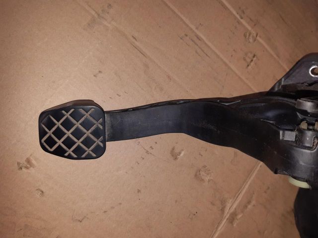 bontott VW GOLF VII Kuplung Pedál