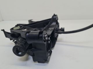bontott VW GOLF VII Kuplung Pedál