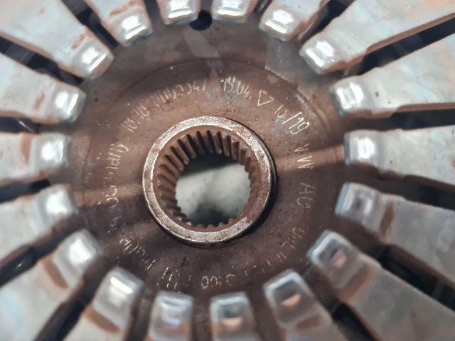 bontott VW GOLF VII Kuplung Szett Lendkerékkel