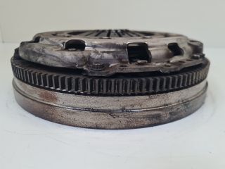 bontott VW GOLF VII Kuplung Szett Lendkerékkel