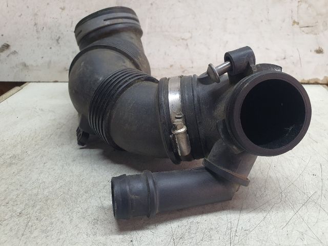 bontott VW GOLF VII Légbeömlő Cső