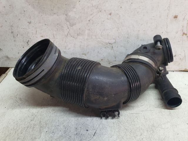 bontott VW GOLF VII Légbeömlő Cső