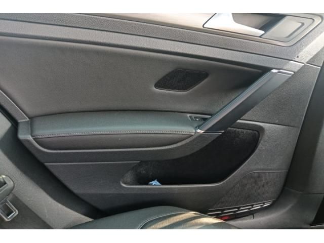 bontott VW GOLF VII Légbeömlő Cső