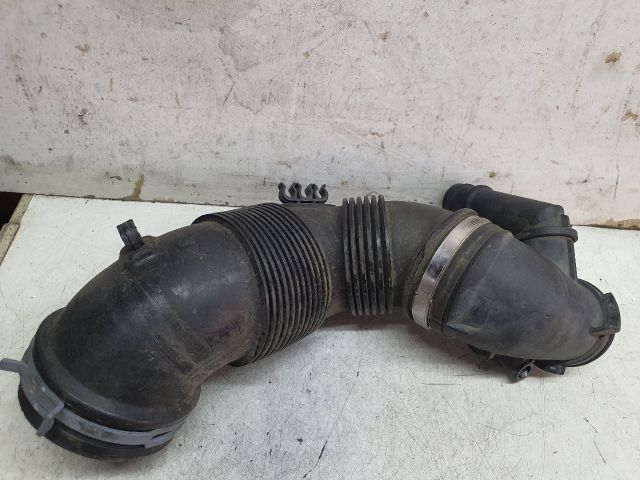 bontott VW GOLF VII Légbeömlő Cső