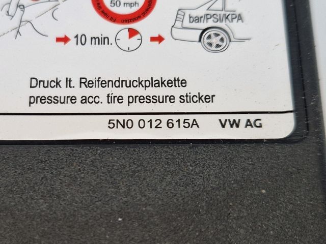 bontott VW GOLF VII Légkompresszor