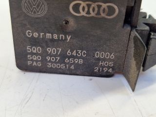 bontott VW GOLF VII Levegő Jeladó