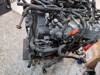 bontott VW GOLF VII Motor (Fűzött blokk hengerfejjel)