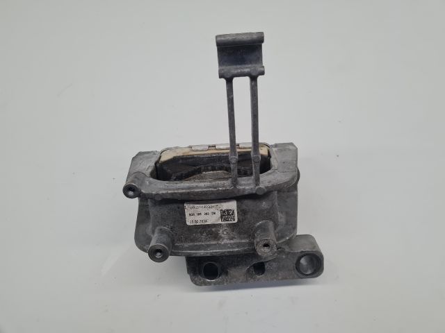 bontott VW GOLF VII Motor Tartó Bak (Fém)