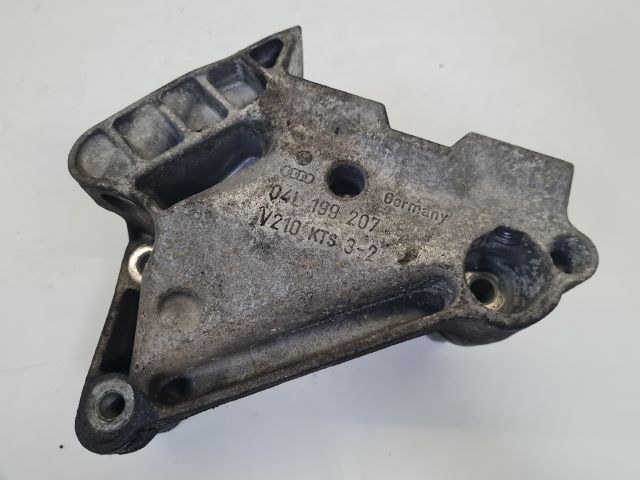 bontott VW GOLF VII Motor Tartó Bak (Fém)