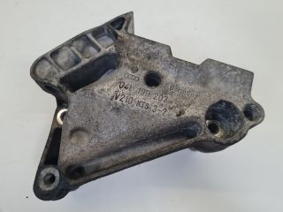 bontott VW GOLF VII Motor Tartó Bak (Fém)