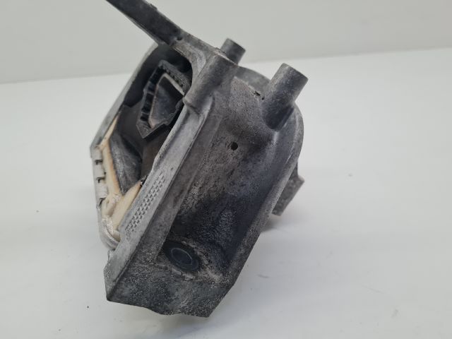 bontott VW GOLF VII Motor Tartó Bak (Fém)