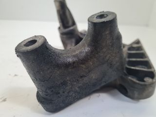 bontott VW GOLF VII Motor Tartó Bak (Fém)