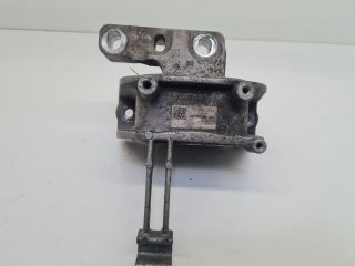bontott VW GOLF VII Motor Tartó Bak Jobb