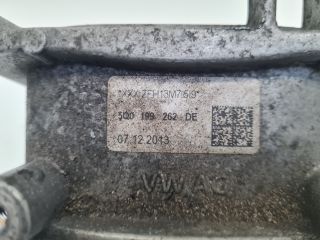 bontott VW GOLF VII Motor Tartó Bak Jobb