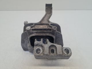 bontott VW GOLF VII Motor Tartó Bak Jobb