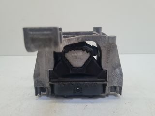 bontott VW GOLF VII Motor Tartó Bak Jobb