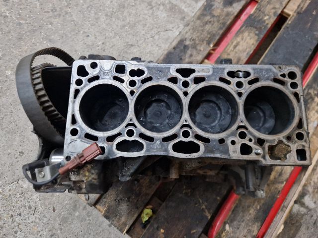 bontott VW GOLF VII Motorblokk (Fűzött)