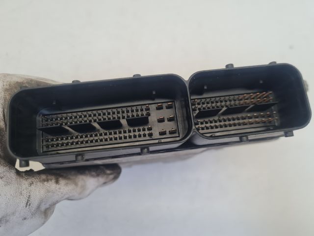 bontott VW GOLF VII Motorvezérlő