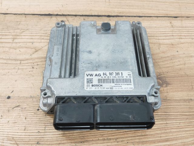 bontott VW GOLF VII Motorvezérlő