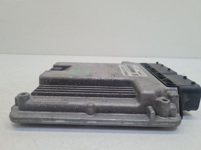 bontott VW GOLF VII Motorvezérlő