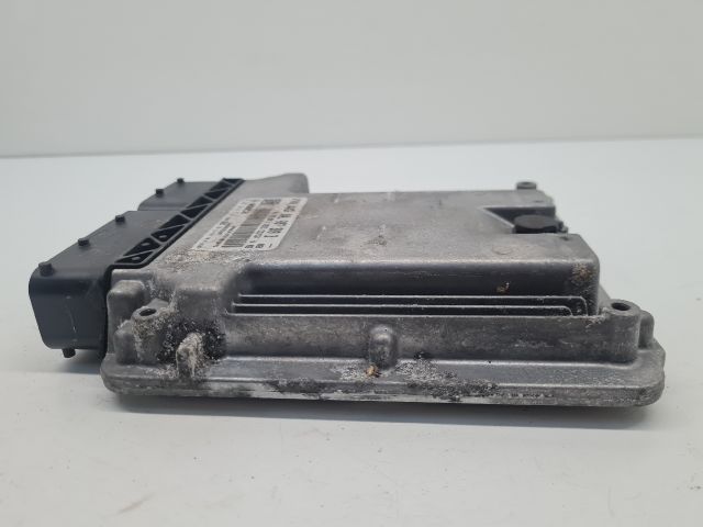 bontott VW GOLF VII Motorvezérlő