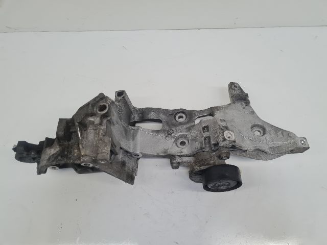 bontott VW GOLF VII Nagynyomású Szivattyú Bak