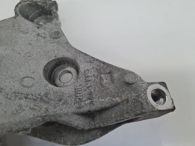 bontott VW GOLF VII Nagynyomású Szivattyú Bak