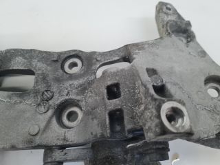 bontott VW GOLF VII Nagynyomású Szivattyú Bak