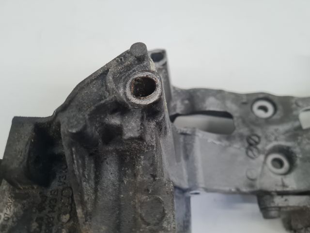 bontott VW GOLF VII Nagynyomású Szivattyú Bak