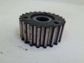 bontott VW GOLF VII Nagynyomású Szivattyú Bordáskerék / Lánckerék