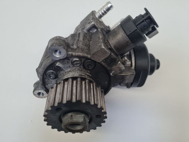 bontott VW GOLF VII Nagynyomású Szivattyú