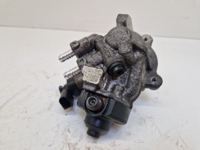 bontott VW GOLF VII Nagynyomású Szivattyú