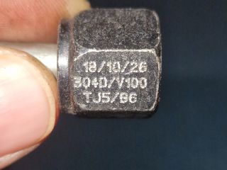 bontott VW GOLF VII Nagynyomású Üzemanyag Gyűjtőcső