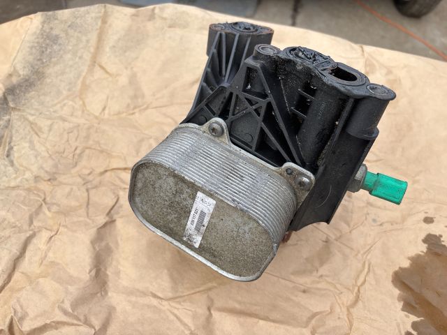 bontott VW GOLF VII Olajhűtő