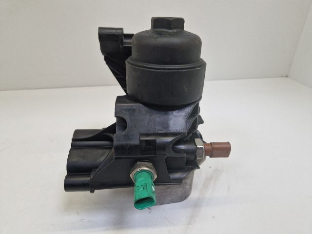 bontott VW GOLF VII Olajszűrő Ház