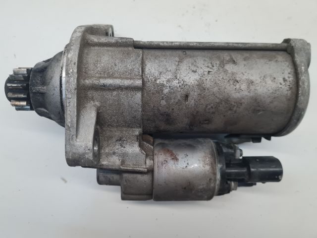 bontott VW GOLF VII Önindító