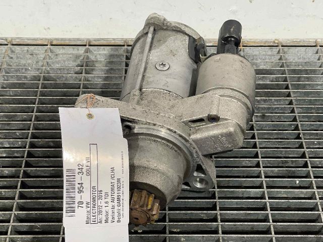 bontott VW GOLF VII Önindító