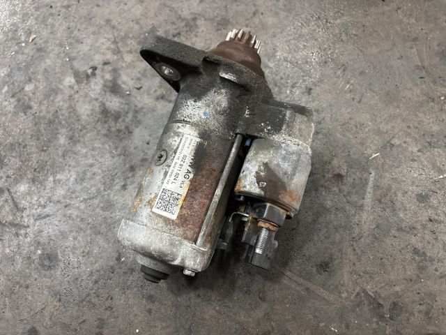 bontott VW GOLF VII Önindító