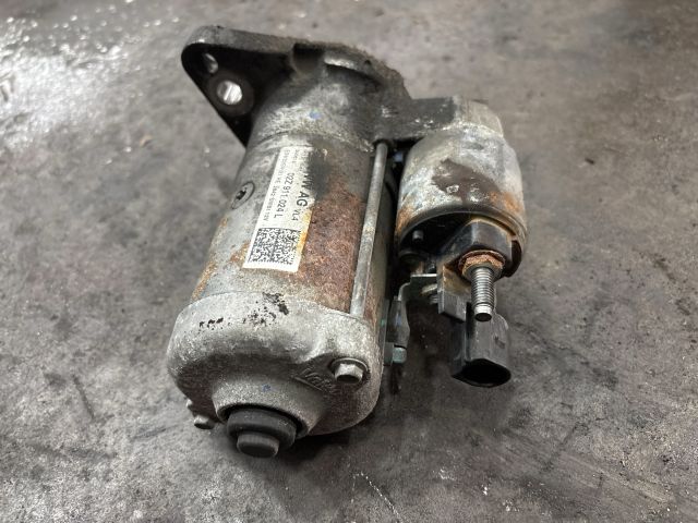 bontott VW GOLF VII Önindító