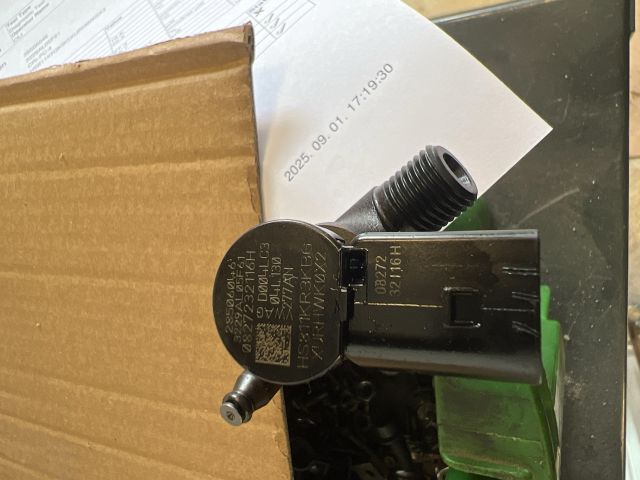 bontott VW GOLF VII Porlasztó (1 db)