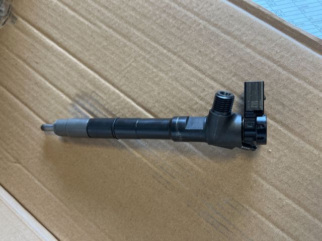 bontott VW GOLF VII Porlasztó (1 db)