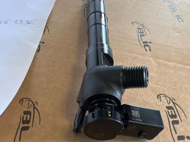 bontott VW GOLF VII Porlasztó (1 db)