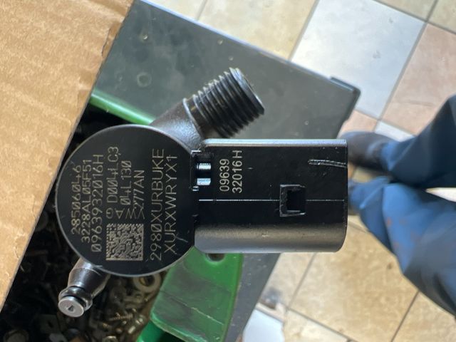 bontott VW GOLF VII Porlasztó (1 db)