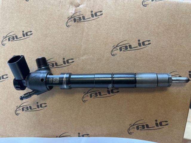 bontott VW GOLF VII Porlasztó (1 db)